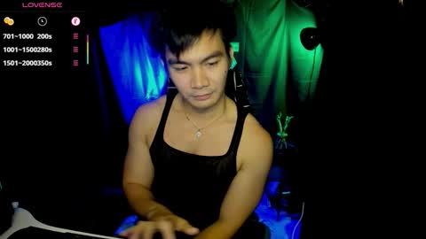 Snapshot of 000batman000 chatting on 03/12/26, 02:50 Bruce online show from 03/12/26, 02:50