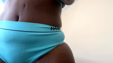 Snapshot of 000cloud9000 chatting on 12/11/24, 05:15 Cloud9 online show from 12/11/24, 05:15