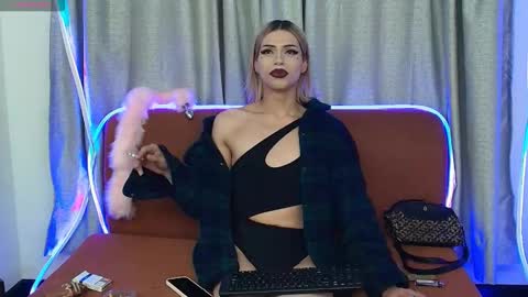 Snapshot of 01klhoe01 chatting on 03/06/26, 06:32 Klhoe Carter 3 online show from 03/06/26, 06:32