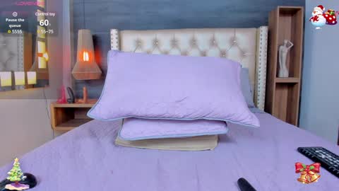 Snapshot of 01victoria chatting on 12/10/24, 03:55 01victoria online show from 12/10/24, 03:55