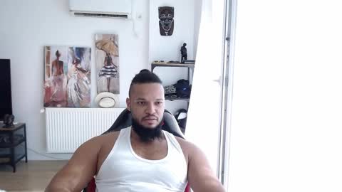 Snapshot of 0_kingsley chatting on 10/31/25, 10:49 Kingsley online show from 10/31/25, 10:49