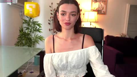 Olivia online show from 05/02/26, 09:31