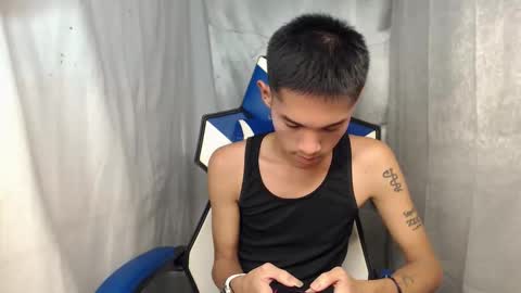 Snapshot of 0cir_asiansatisfy chatting on 04/07/26, 09:15 RICK online show from 04/07/26, 09:15