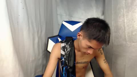 Snapshot of 0cir_asiansatisfy chatting on 04/15/26, 12:34 RICK online show from 04/15/26, 12:34