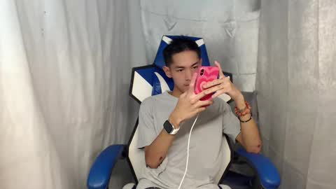 Snapshot of 0cir_asiansatisfy chatting on 04/17/26, 09:34 RICK online show from 04/17/26, 09:34