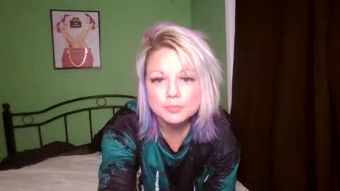 Snapshot of 0lilith0 chatting on 07/02/26, 05:35 Lilly online show from 07/02/26, 05:35