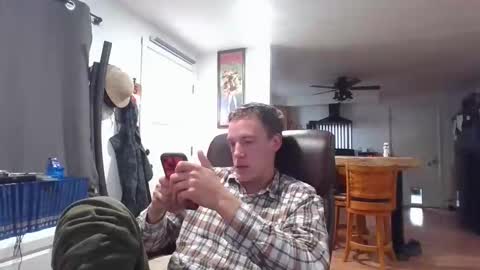 Snapshot of 0trickortreat0 chatting on 11/17/25, 08:03 CountryPrince online show from 11/17/25, 08:03