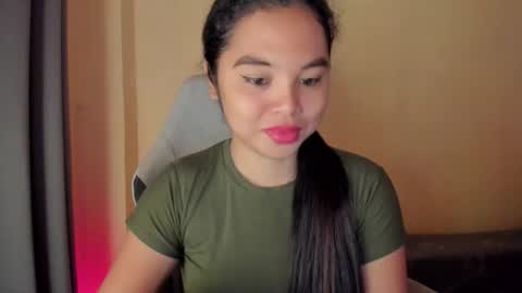 Snapshot of 0wwlo0k chatting on 10/10/25, 04:00 0wwlo0k online show from 10/10/25, 04:00