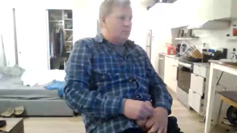 Snapshot of 1029mn chatting on 10/30/25, 02:46 Takin Profits online show from 10/30/25, 02:46