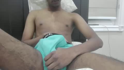 Snapshot of 10_inches_papi chatting on 02/13/26, 02:29 10_inches_papi online show from 02/13/26, 02:29