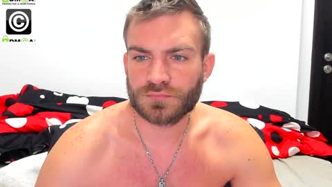 Snapshot of 10in_deluxe chatting on 12/09/24, 08:00 10in_deluxe online show from 12/09/24, 08:00