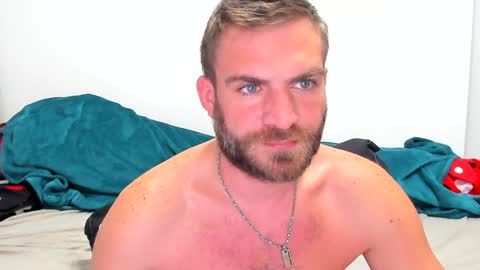 Snapshot of 10in_deluxe chatting on 12/15/24, 08:52 10in_deluxe online show from 12/15/24, 08:52