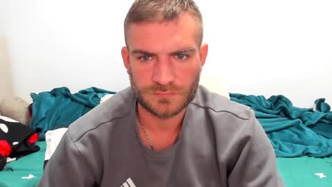 Snapshot of 10in_deluxe chatting on 12/23/24, 11:57 10in_deluxe online show from 12/23/24, 11:57