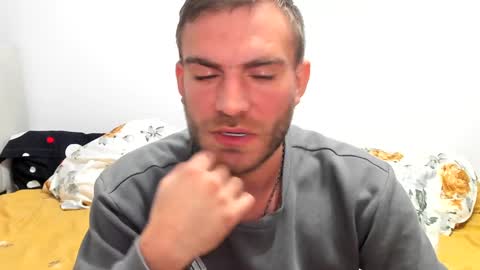 Snapshot of 10in_deluxe chatting on 01/11/25, 04:14 10in_deluxe online show from 01/11/25, 04:14