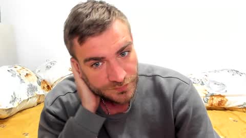 Snapshot of 10in_deluxe chatting on 01/12/25, 07:43 10in_deluxe online show from 01/12/25, 07:43