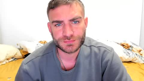 Snapshot of 10in_deluxe chatting on 01/16/25, 07:49 10in_deluxe online show from 01/16/25, 07:49