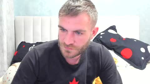 Snapshot of 10in_deluxe chatting on 01/22/25, 08:40 10in_deluxe online show from 01/22/25, 08:40