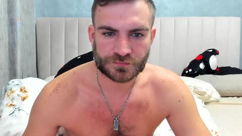 Snapshot of 10in_deluxe chatting on 01/23/25, 07:43 10in_deluxe online show from 01/23/25, 07:43