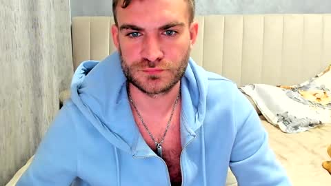 Snapshot of 10in_deluxe chatting on 02/03/25, 08:46 10in_deluxe online show from 02/03/25, 08:46