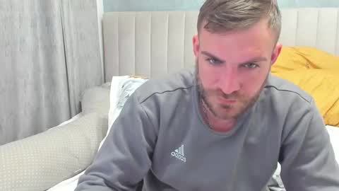 Snapshot of 10in_deluxe chatting on 02/11/25, 07:12 10in_deluxe online show from 02/11/25, 07:12