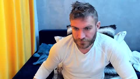 Snapshot of 10in_deluxe chatting on 02/21/25, 06:51 10in_deluxe online show from 02/21/25, 06:51