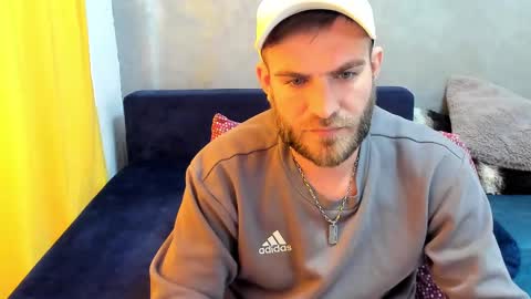 Snapshot of 10in_deluxe chatting on 02/26/25, 09:53 10in_deluxe online show from 02/26/25, 09:53