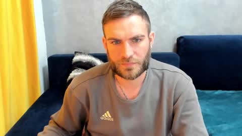 Snapshot of 10in_deluxe chatting on 03/01/25, 08:23 10in_deluxe online show from 03/01/25, 08:23