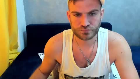 Snapshot of 10in_deluxe chatting on 03/11/25, 06:53 10in_deluxe online show from 03/11/25, 06:53