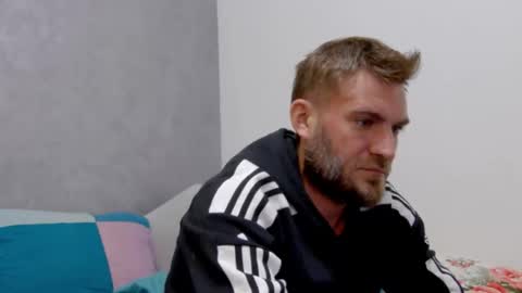 Snapshot of 10in_deluxe chatting on 10/02/25, 07:43 10in_deluxe online show from 10/02/25, 07:43