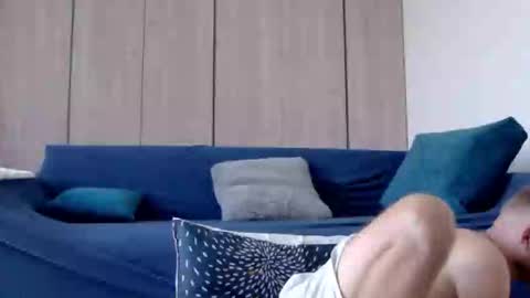 Snapshot of 10in_deluxe chatting on 10/17/25, 07:11 10in_deluxe online show from 10/17/25, 07:11