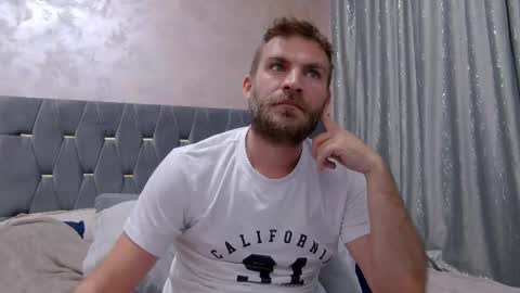 Snapshot of 10in_deluxe chatting on 11/27/25, 06:48 10in_deluxe online show from 11/27/25, 06:48