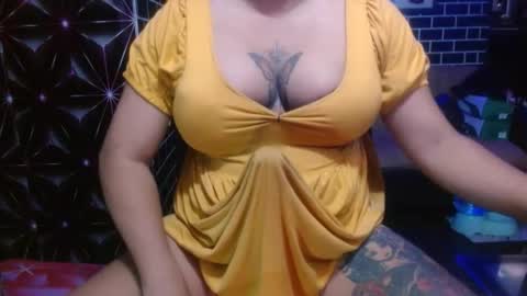  i am trixie im Your Selfsucking Mistress  online show from 05/19/26, 01:56