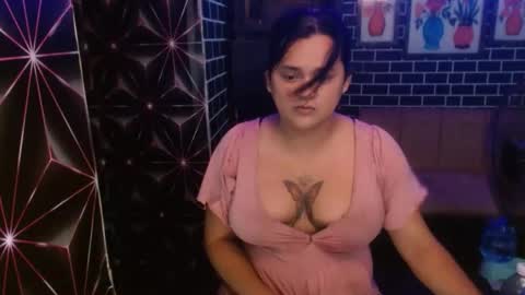  i am trixie im Your Selfsucking Mistress  online show from 05/20/26, 05:13