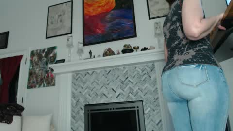 Aurora Willows online show from 01/22/25, 12:49