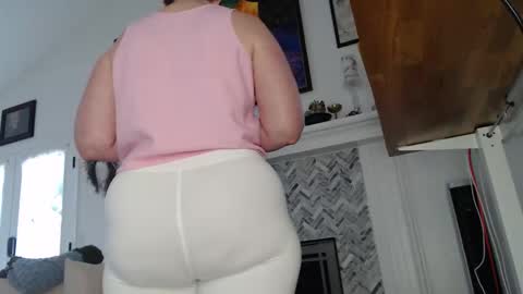 Aurora Willows online show from 10/25/25, 03:29