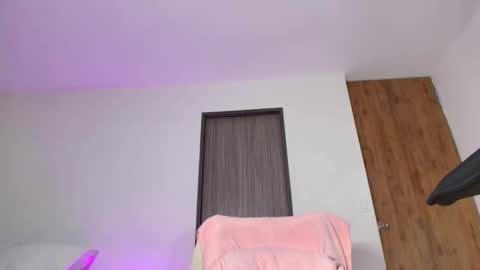 Snapshot of 12_strongcockxx chatting on 09/13/25, 01:49 kim 04suarez online show from 09/13/25, 01:49