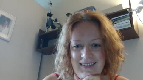 Snapshot of 12ennie chatting on 09/15/25, 06:24 12ennie online show from 09/15/25, 06:24