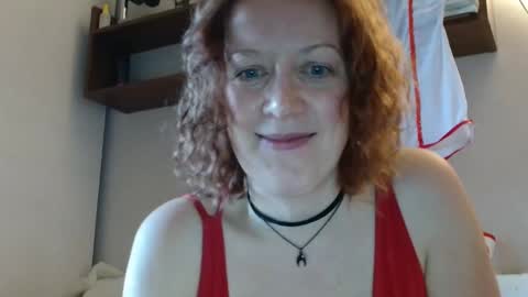 Snapshot of 12ennie chatting on 10/23/25, 06:34 12ennie online show from 10/23/25, 06:34