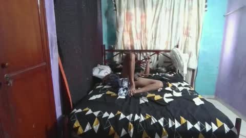 latinogang online show from 02/09/25, 04:07