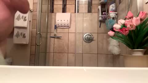 Snapshot of 12sil chatting on 03/18/26, 01:03 12sil online show from 03/18/26, 01:03