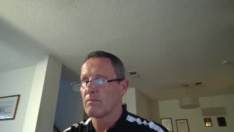 Snapshot of 13glanmorfa chatting on 12/25/24, 02:34 13glanmorfa online show from 12/25/24, 02:34
