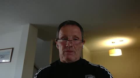 Snapshot of 13glanmorfa chatting on 02/13/25, 10:33 13glanmorfa online show from 02/13/25, 10:33