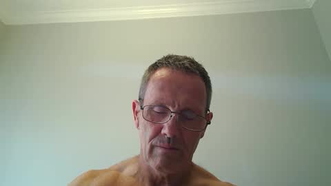 Snapshot of 13glanmorfa chatting on 10/03/25, 01:52 13glanmorfa online show from 10/03/25, 01:52