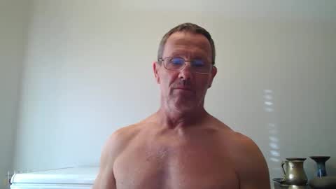 Snapshot of 13glanmorfa chatting on 10/08/25, 01:31 13glanmorfa online show from 10/08/25, 01:31