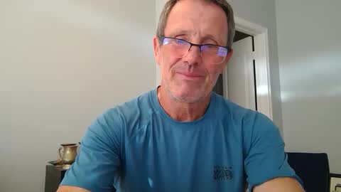 Snapshot of 13glanmorfa chatting on 11/13/25, 02:05 13glanmorfa online show from 11/13/25, 02:05