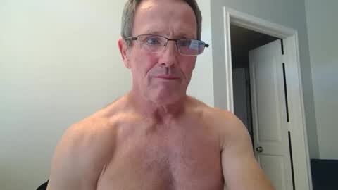 Snapshot of 13glanmorfa chatting on 11/14/25, 06:17 13glanmorfa online show from 11/14/25, 06:17