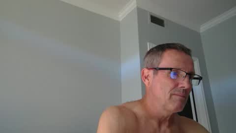 Snapshot of 13glanmorfa chatting on 11/26/25, 05:58 13glanmorfa online show from 11/26/25, 05:58