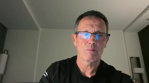 Snapshot of 13glanmorfa chatting on 12/14/25, 06:08 13glanmorfa online show from 12/14/25, 06:08