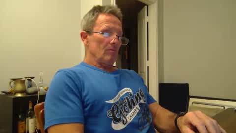 Snapshot of 13glanmorfa chatting on 02/23/26, 05:38 13glanmorfa online show from 02/23/26, 05:38