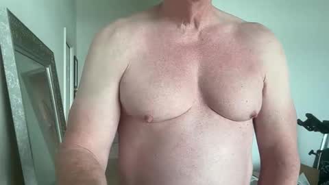 Snapshot of 1800fun2 chatting on 01/14/26, 02:01 1800fun2 online show from 01/14/26, 02:01